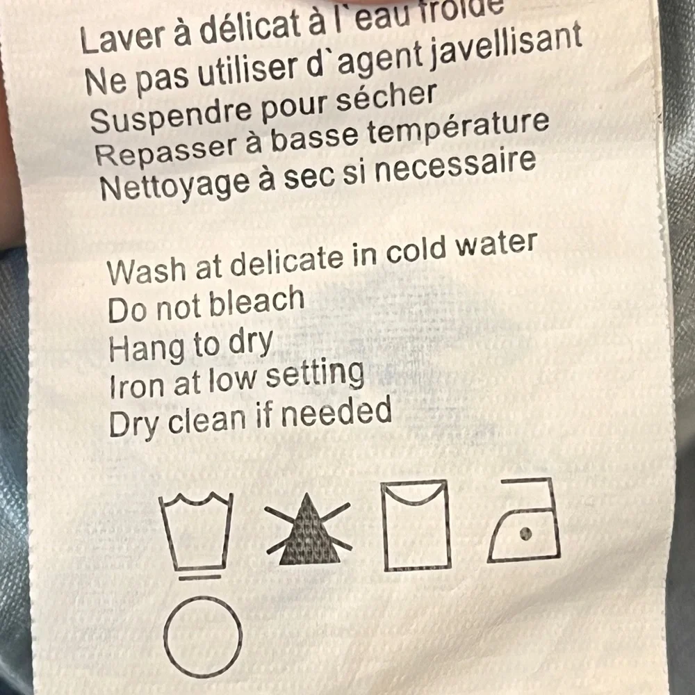 CHARLIE B Wide Leg Jeans Denim Whimsical Embroidered Icons Raw Hem Sz 8 - Picture 11 of 12